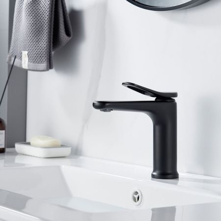 Смеситель для раковины Shevanik S4701H, черный