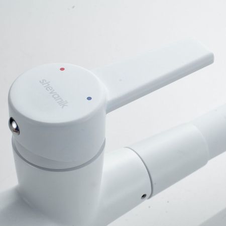 Смеситель для кухни с гибким изливом и подключением фильтра Shevanik S668C, белый, артикул S668C