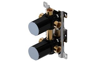 Oioli, внутренняя часть с боксом к встраиваемому в стену смесителю для душа на 3 потребителя