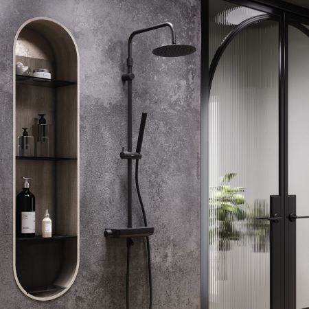 936730300 Scandinavian Pure душевая система с ванно-душевым смесителем-полкой, черный