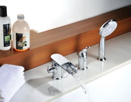 Смеситель на борт ванны Lemark Omega LM3145C Хром, артикул LM3145C