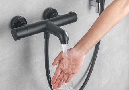 Термостатический смеситель для ванны AQUATEK, матовый черный AQ1043MB, артикул AQ1043MB