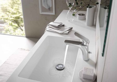 Смеситель для раковины, Kludi, Ameo, тип открывания воды-однорычажный, тип регулирования воды-керамический картридж, монтаж-на раковину/столешницу, отверстия для монтажа-1, высота, мм-155, вынос излива, мм-135, донный клапан-есть, тип подводки-гибкая, ста, артикул 410230575