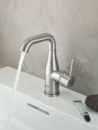 Смеситель GROHE Essence New для раковины с донным клапаном, суперсталь (23462DC1) Смеситель GROHE Essence New для раковины с донным клапаном, суперсталь (23462DC1)