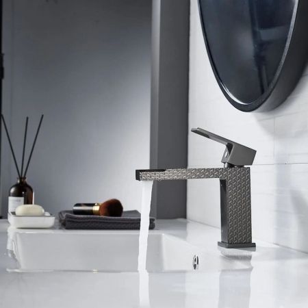 Cмеситель для раковины Knotlor KN-20/GMP, оружейная сталь