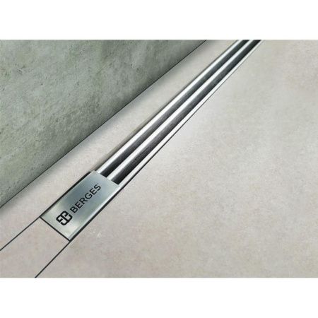 Желоб BERGES водосток SUPER Slim 700, хром глянец, S-сифон D50 H60 боковой Желоб BERGES водосток SUPER Slim 700, хром глянец, S-сифон D50 H60 боковой