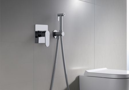 Набор с гигиеническим душем (смеситель + гигиеническая лейка + шланг + шланговое подсоединение с держателем) AQUATEK AQ1219CR ОБЕРОН, артикул AQ1219CR