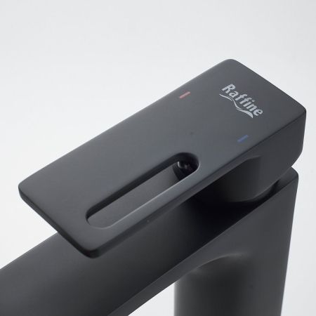 Смеситель для раковины с гигиеническим душем Raffine F171H, черный, артикул F171H