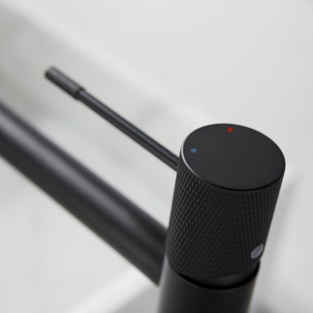 Смеситель для накладной раковины Desire VBF-1D2MB однорычажный, черный, артикул VBF-1D2MB