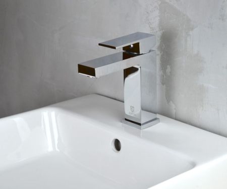 Смеситель для раковины Bronze de Luxe SIMPLE SA980, хром, артикул SA980