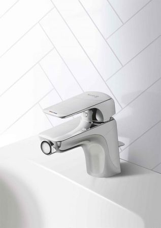 Смеситель для биде, Kludi, Ameo, тип открывания воды-однорычажный, тип регулирования воды-керамический картридж, отверстия для монтажа-1, высота, мм-135, вынос излива, мм-125, донный клапан-есть, тип подводки-гибкая, стандарт подвода воды-3/8", цвет-хром, артикул 412160575