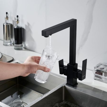 Смеситель для кухни с подключением фильтра Shevanik S148H, черный, артикул S148H