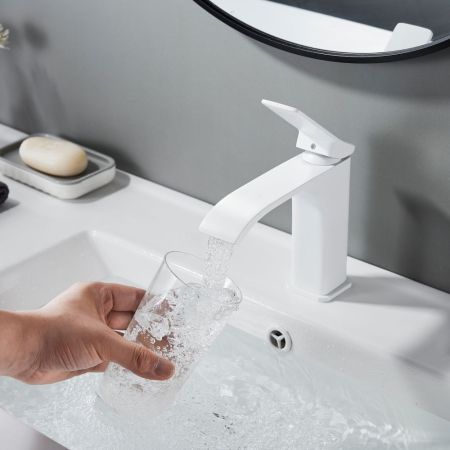 Смеситель для раковины Shevanik S4001C, белый, артикул S4001C