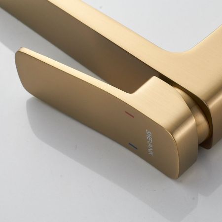 Смеситель для раковины Shevanik S9911G, золотой сатин, артикул S9911G