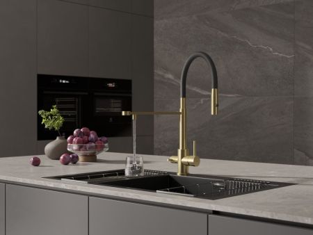Смеситель для кухни Cersanit ZEN однорычажный с фильтром с гибким изливом золотой (68251), артикул 68251
