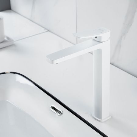 Смеситель для раковины высокий  Raffine F1199C, белый, артикул F1199C