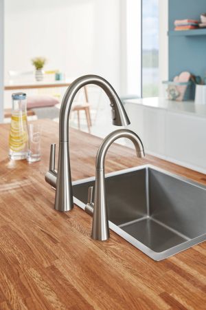 Вентиль вертикальный для подачи фильтрованной воды GROHE Zedra, суперсталь (30026DC2)
