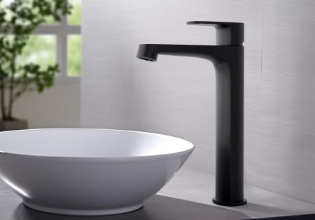 Смеситель для раковины 240, без донного клапана AQUATEK, матовый черный AQ1204MB ОБЕРОН, артикул AQ1204MB