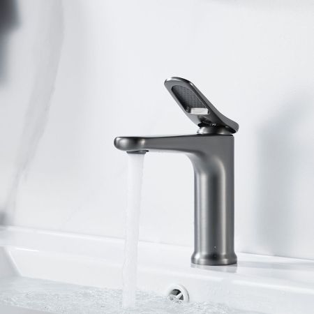 Смеситель для раковины Shevanik S4701T, оружейная сталь