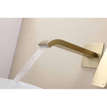 Смеситель для раковины встраиваемый Raglo R02.11.03, золотой сатин, артикул R02.11.03