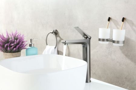 Смеситель для раковины Lemark Bronx (LM3709GM), артикул LM3709GM