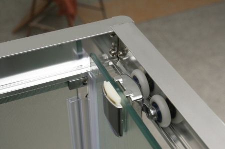 Душевой уголок BelBagno Uno A-2 95x95 профиль Хром стекло прозрачное Душевой уголок BelBagno Uno A-2 95x95 профиль Хром стекло прозрачное