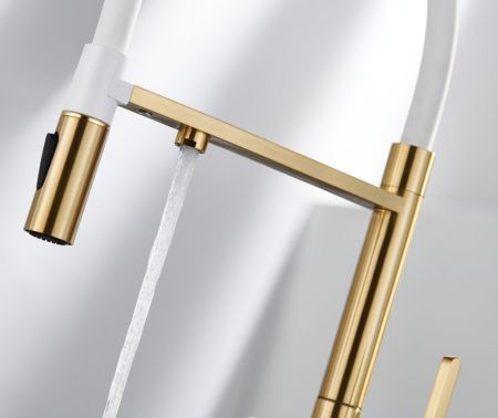 Смеситель для кухни с подключением фильтра для воды Rose R458G, золотой сатин