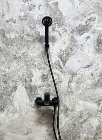 Смеситель для ванны D-Lin D130365-A, черный