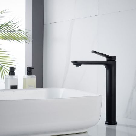 Смеситель для раковины высокий Shevanik S4311H, черный