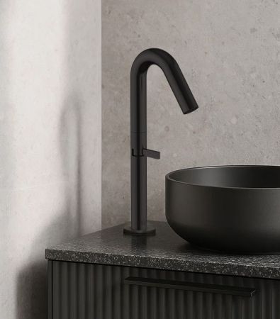 Смеситель для раковины высокий Knotlor SS-31/BL, черный