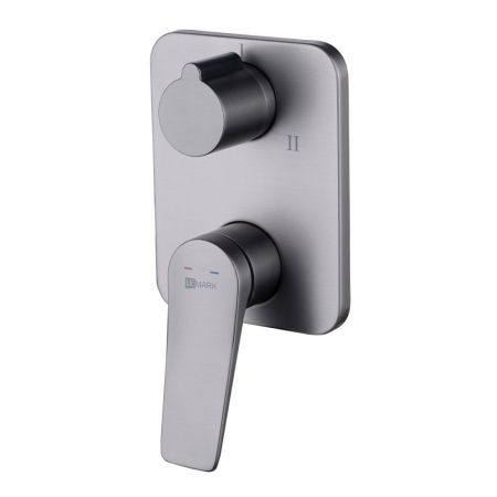 Смеситель Lemark Bronx для ванны и душа встраиваемый (LM3728GM), артикул LM3728GM