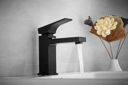 Смеситель для раковины Rose R10H R1001H-1, черный