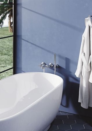 Смеситель для ванны и душа, Kludi, Nova Fonte Deco, тип открывания воды-двухвентильный, тип регулирования воды-керамическая кран-букса, монтаж-настенный, отверстия для монтажа-2, вынос излива, мм-180, автоматический переключатель душ/ванна, отвод для душа, артикул 205400539