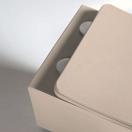 Унитаз подвесной Q-Line VT1-12MC безободковый, цвет капучино мат., ультратонкое soft close сиденье, артикул VT1-12MC