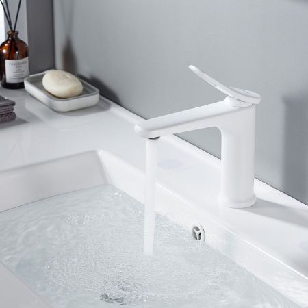 Смеситель для раковины Shevanik S4701C, белый