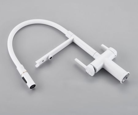 Смеситель для кухни с подключением фильтра для воды Rose R358C, белый