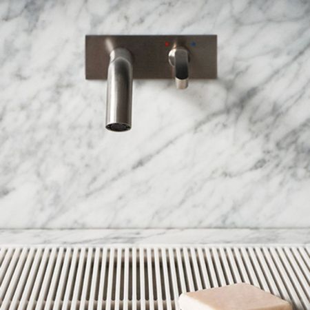 Agape Square Смеситель для раковины встроенный, однорычажный, излив: 20см, цвет: сатин, артикул ARUB1082TSP