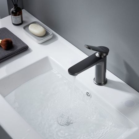 Смеситель для раковины Shevanik S4301T, оружейная сталь, артикул S4301T