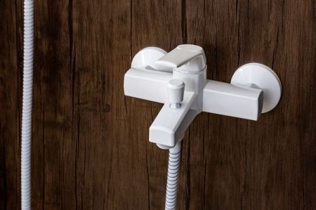 Смеситель для ванны Orange OneLife P02-100w Хром, артикул P02-100w