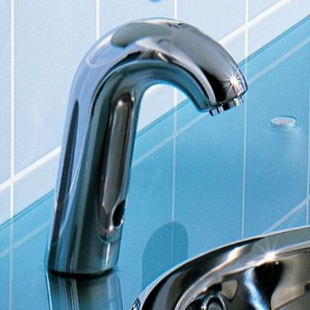 Смеситель для раковины Geberit HyTronic 115.724.21.1 Хром