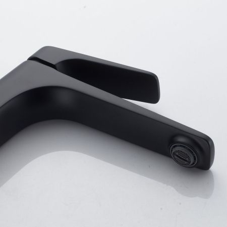 Смеситель для раковины высокий Shevanik S4211H, черный