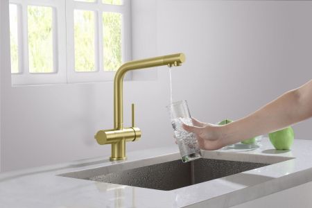 Смеситель для кухни с подключением фильтра Timo Saona 2396/17F золото матовое, артикул 2396/17F