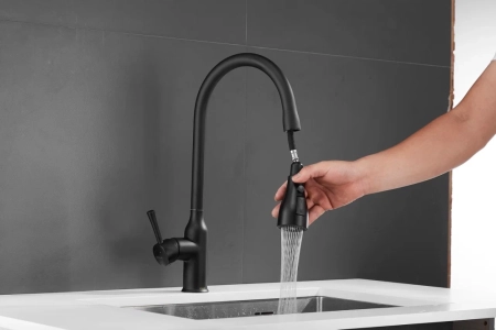 Смеситель для кухни с выдвижным изливом Shevanik S163H, черный, артикул S163H