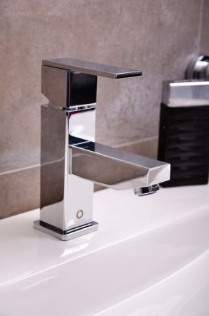 Смеситель для раковины Rav Slezak Loira LR527.5K золотой, с ручкой 5, артикул LR527.5KZ