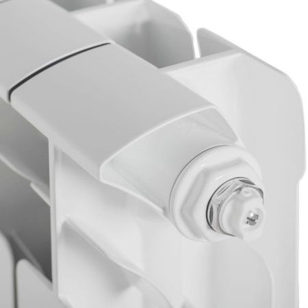 Биметаллический радиатор Rifar Base 500 9 секций с боковым подключением