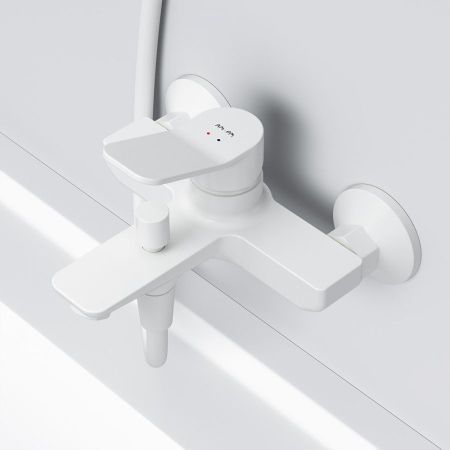 F85A10033 X-Joy, смеситель для ванна/душа, белый, шт., артикул F85A10033