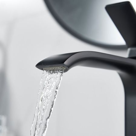 Смеситель для раковины высокий Shevanik S4011H, черный, артикул S4011H