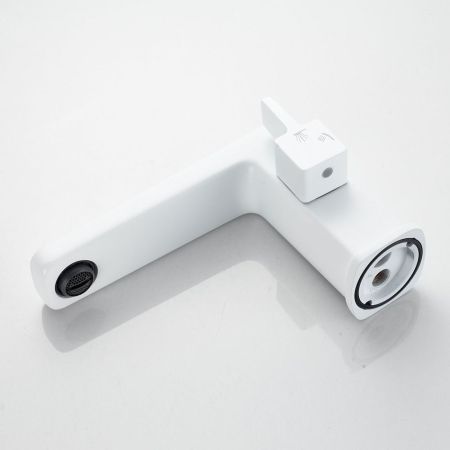 Смеситель на борт ванны Shevanik S9912C, белый, артикул S9912C