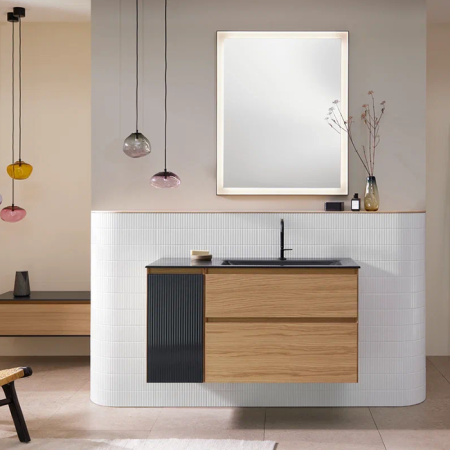 BURGBAD ACCURA Комплект мебели 1117х490х612 мм., 2 ящика, 1 стеклянная дверца слева Антрацит, в комплекте с черной матовой раковиной, цвет Eiche natur, артикул SGVI111R F6077 C0038