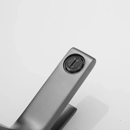 Смеситель для раковины Shevanik S8301T, оружейная сталь, артикул S8301T